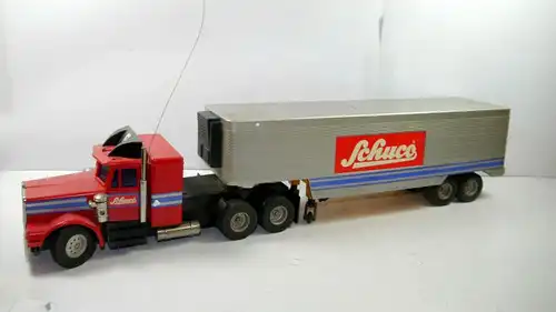 SCHUCO 25-1047 : 30 Tonner Diesel LKW Truck Ferngesteuert ca.66cm / 1:30 (F28)