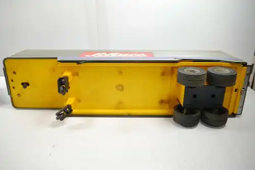 SCHUCO 25-1047 : 30 Tonner Diesel LKW Truck Ferngesteuert ca.66cm / 1:30 (F28)