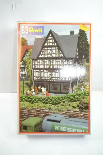 Revell  2028  Altstadtmuseum   Plastik Modellbausatz  H0  1:87  Neu  ( F1 )