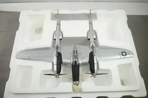 Armour P38 J Lightning 98137   Flugzeug 98150 1:48 in  OVP (F15)