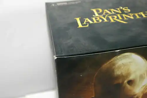 PAN's LABYRINTH Signature Collection - Pale Man Actionfigur NECA Del Toro (L)