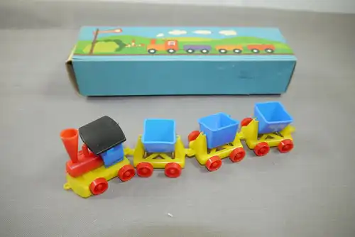 DDR  Sonni Kinder  Zug Eisenbahn mit 3 Kippwargon ca.18cm in Box  (K7)