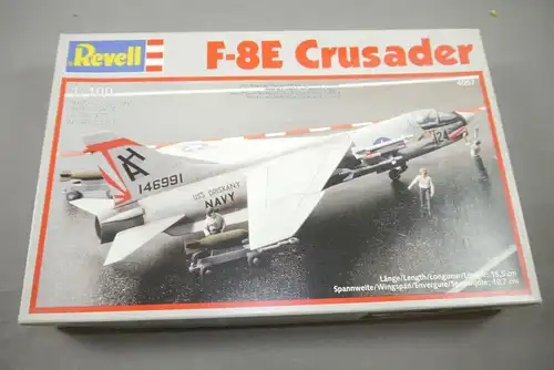 REVELL 4057 F-8E Crusader   Flugzeug Modellbausatz 1:100   (K51)