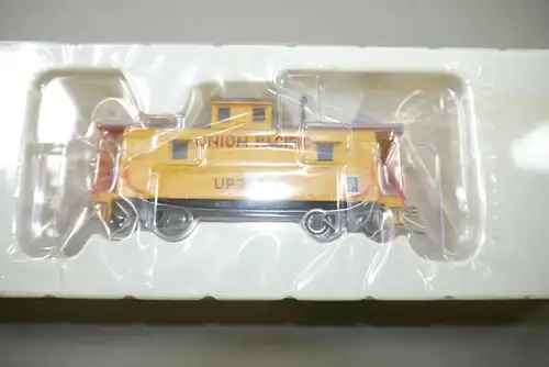 Atlas H0 Trainman Cupola Caboose Union Pacific Road #25265  +OVP WR4