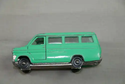 Siku V268 Ford Transit Kombi Grün ca. 8cm  (K27) #028