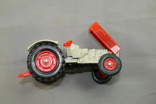 SIKU V287 Traktor rot beige   ca.8 cm (K66) #3