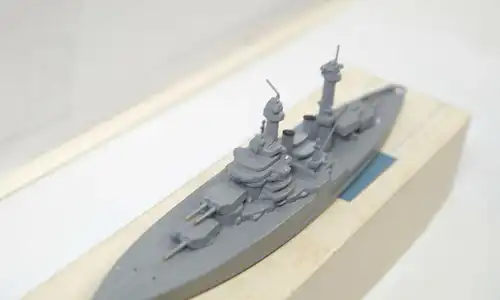 WIKING SCHIFFSMODELLE US3 Schlachtschiff NEW MEXIKO Standmodell 1:1250 (K80)