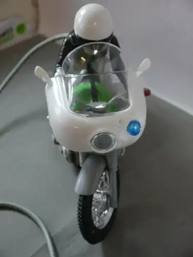 HUKI  BMW R75/6 Polizei Rennmotorrad mit Fernbedienung mit  OVP 1128  MF9