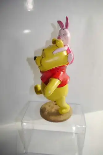 Disney Winnie the Pooh & Piglet  on back  Resin Figur ca. 25cm