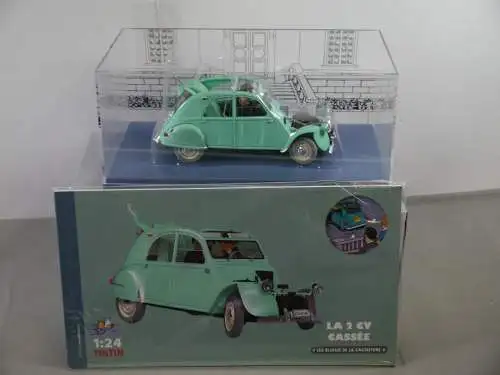 TIM & STRUPPI Tintin 2CA crashes citroen Modellauto 29911 Moulinsart 1/24 (L)