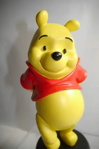 Disney Winnie the Pooh  classic  Resin Figur ca. 22cm