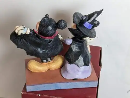 Disney Showcase Jim Shore  Hexe Minnie  & Micky Vampire 