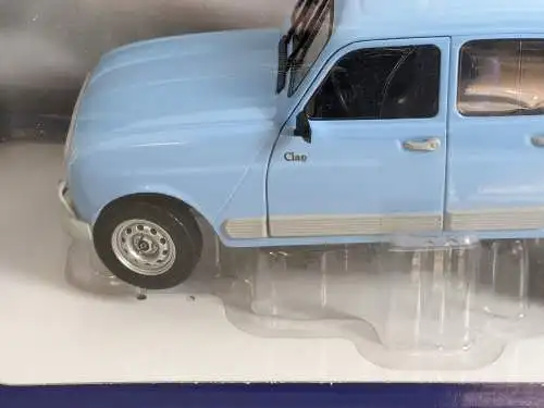 Solido Renault 4 GTL clan hellblau  1/18 in  OVP  F17