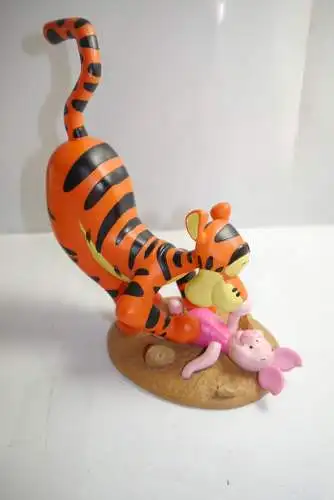 Disney Winnie the Pooh  TIGGER  & Piglet playing Resin  Figur 24cm Rutten