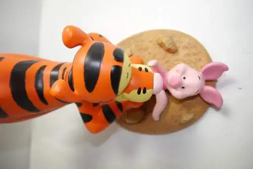 Disney Winnie the Pooh  TIGGER  & Piglet playing Resin  Figur 24cm Rutten