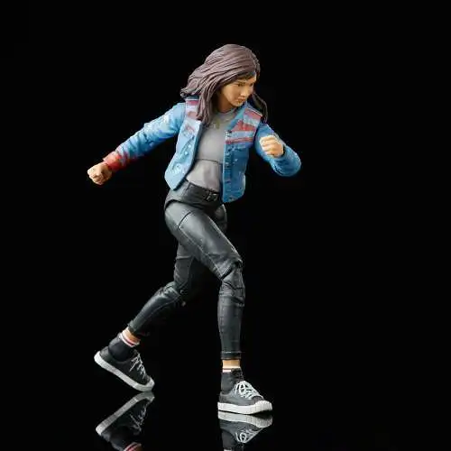 Doctor Strange in the Multiverse Marvel Legends Series America Chavez Hasbro KAL