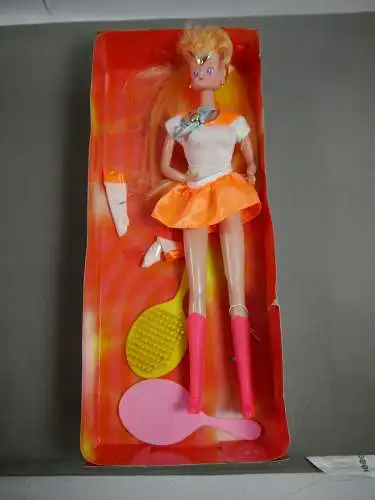 SAILOR MOON  Venus mit Zubehör 30cm Puppe Igel mit OVP K22