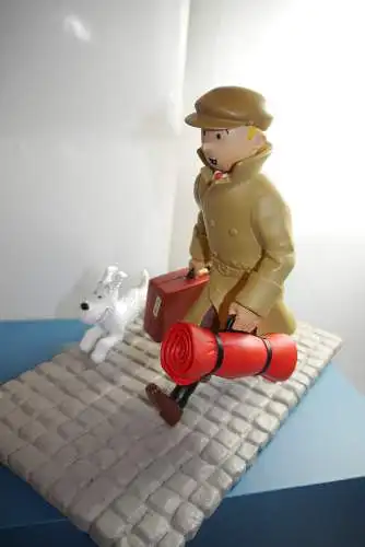 TIM & STRUPPI Tintin Tim der Reisende mit Koffer   MOULINSART 45994 neue Version