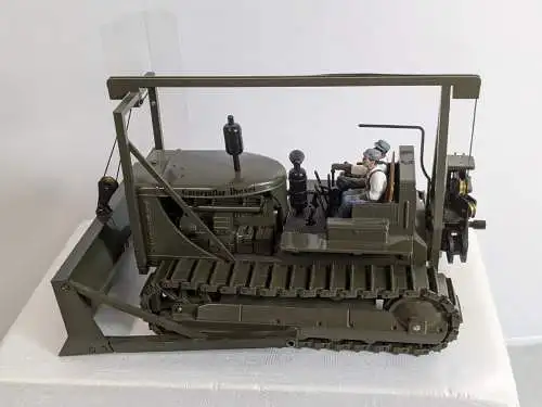 Caterpillar D7 Track-type Tractor WWII  die-cast 1/25 NZG Modell  mit ovp F29