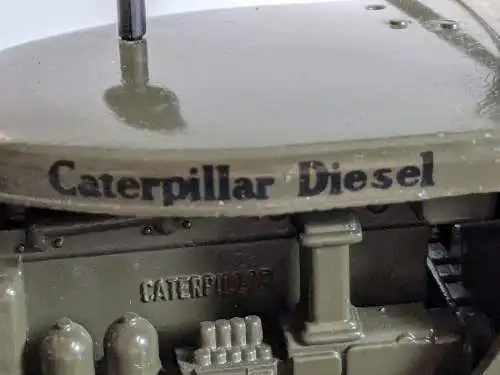 Caterpillar D7 Track-type Tractor WWII  die-cast 1/25 NZG Modell  mit ovp F29