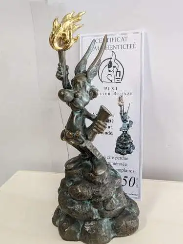 Asterix Bronze  Freiheit erlechtet die Welt ca.23cm PIXI 4126 Lim. 150 Stück