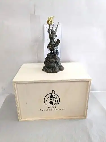 Asterix Bronze  Freiheit erlechtet die Welt ca.23cm PIXI 4126 Lim. 150 Stück