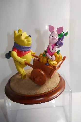 Disney Winnie the Pooh & Piglet  Autumn Herbst Resin Figur ca. 16cm Rutten