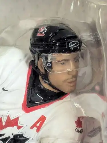 NHLPA   Joe Sakic  Team  Canada Eishockey 2004 Figur ovp McFarlane K8