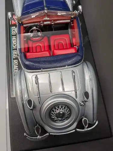 Sun Star  1939 Horch 855 Roadster Cabriolet silber / blau  1/18 in  OVP  F13