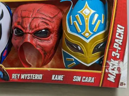 WWE  2013 Superstar Mask 3-Pack Rey Mysterio Kane Sin Cara  Mattel  BML77  F12