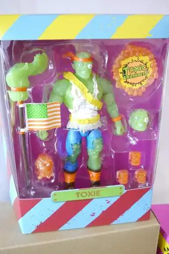 Toxic Crusaders Ultimates  Radioactive Red Rage Actionfigur 18 cm Super7 OBQ