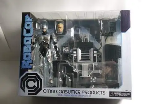 Neca RoboCop  Ultimate Battle Damaged RoboCop with Chair 18 cm OAG