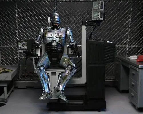 Neca RoboCop  Ultimate Battle Damaged RoboCop with Chair 18 cm OAG