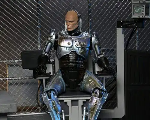 Neca RoboCop  Ultimate Battle Damaged RoboCop with Chair 18 cm OAG