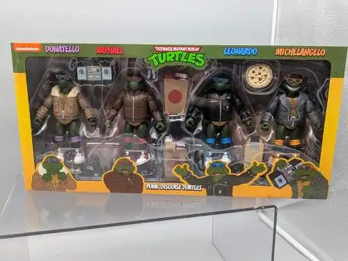 Neca Teenage Mutant Ninja Turtles (Cartoon)  4er-Pack Punk Turtles 18 cm 1E