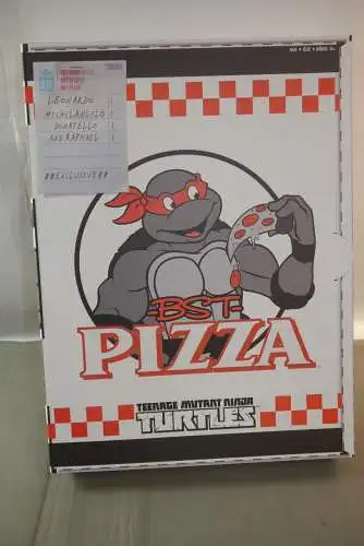 Teenage Mutant Ninja Turtles 4er-Pack Battle Damaged 13 cm AXN OBE