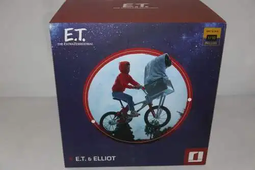 E.T. Der Außerirdische Deluxe Art  Statue  Scale 1/10 Iron Studios