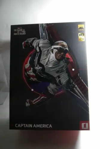 Marvel The Falcon and The Winter Soldier Captain America Sam Wilson  Iron Studio