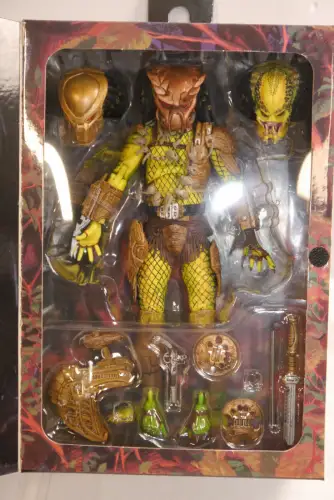 NECA Predator  Ultimate Elder  The golden Angel  Predator Actionfigur 20 cm OBN