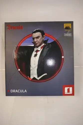 Universal Monsters Deluxe  Dracula Art Scale Statue 1/10 22 cm Iron Studio