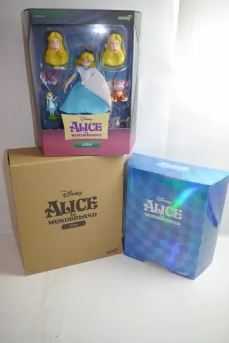Disney  Alice im Wunderland  Alice 18 cm  Super7 OAA