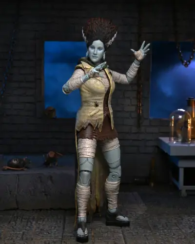 Neca Universal Monsters x Turtles  April as The Bride 18 cm OBE