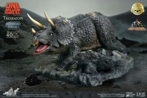 Eine Million Jahre vor unserer Zeit Triceratops Harryhausen 19 cm Star ACE