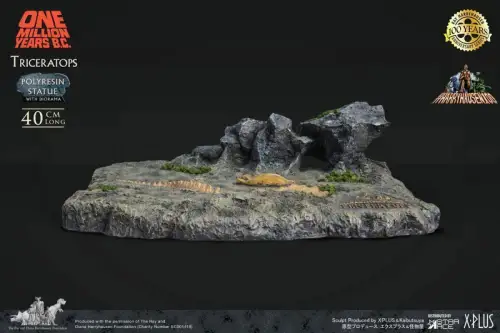 Eine Million Jahre vor unserer Zeit Triceratops Harryhausen 19 cm Star ACE