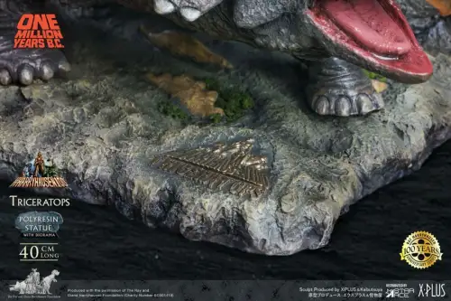 Eine Million Jahre vor unserer Zeit Triceratops Harryhausen 19 cm Star ACE