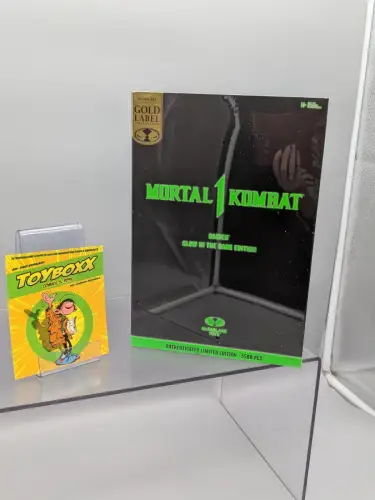 Mortal Kombat Glow in the Dark Edition Raiden (Gold Label ) McFarlane 2C