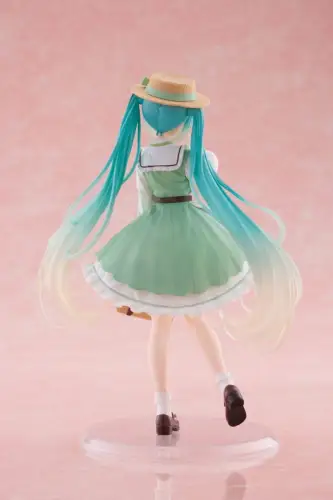 Taito Hatsune Miku   Fashion Country Ver.  PVC Statue 18 cm 2E