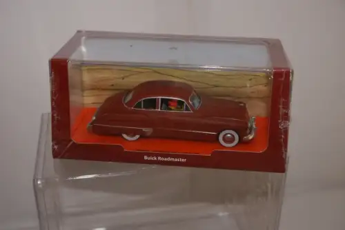 TIM & STRUPPI Tintin Buick Roadmaster 1/43 Moulinsart
