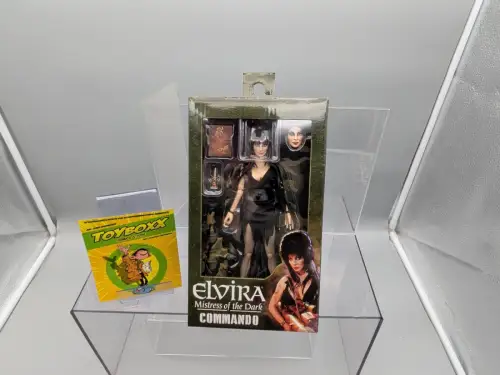 NECA Elvira -  Clothed Commando Elvira 20cm Actionfigur 1L