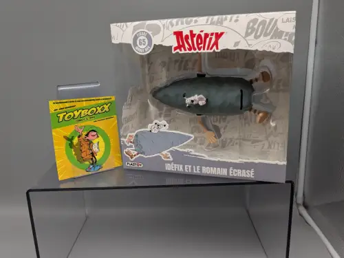 Asterix & OBELIX  Idefix und der zerquetschte Römer Spardose PLASTOY